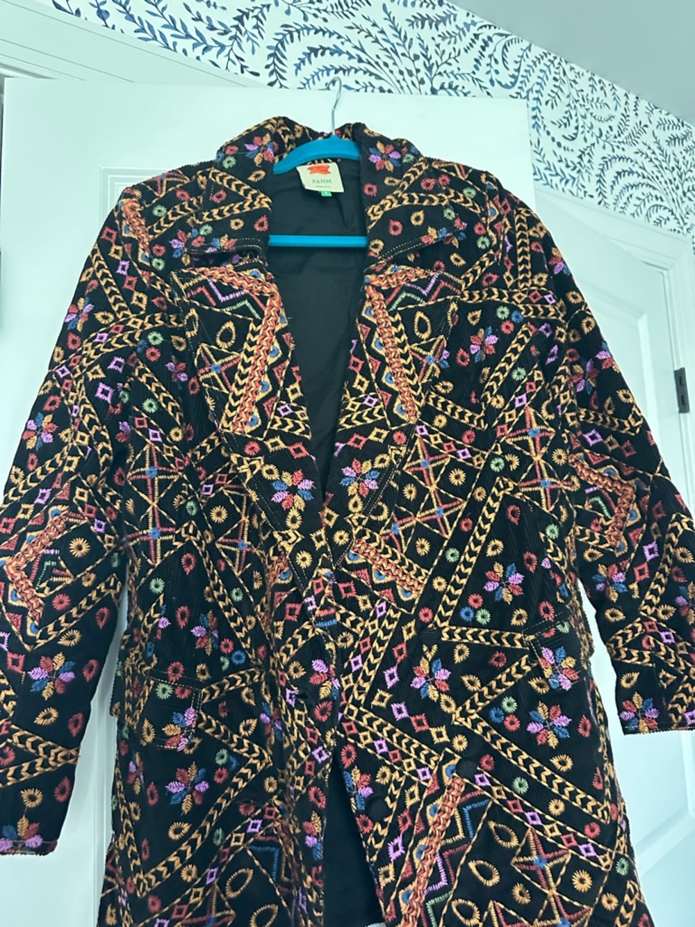 FARM Rio Black Embroidered Geometric & Floral Blazer small - Picture 4 of 7